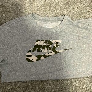 MENS NIKE T SHIRT camo
